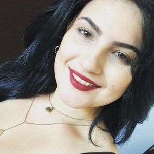 Meet your Posher, Angie